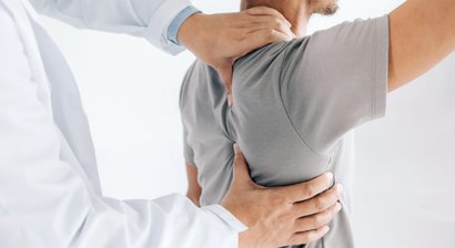 Manuelle Medizin: Einsatz spezieller manueller Techniken bei funktionellen Beschwerden